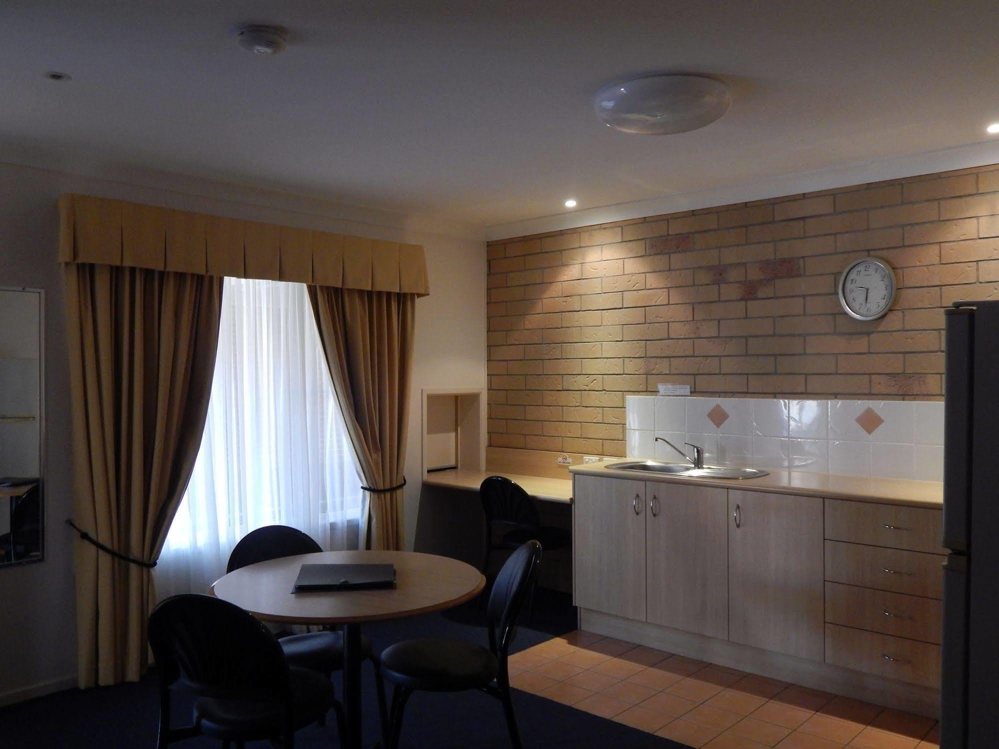 Cotswold Motor Inn Toowoomba Exteriér fotografie